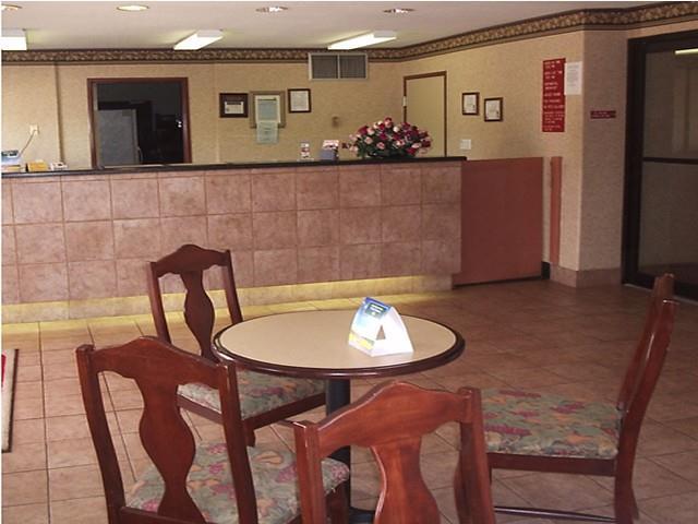 Scottish Inn & Suites Hobby Airport Хюстън Интериор снимка