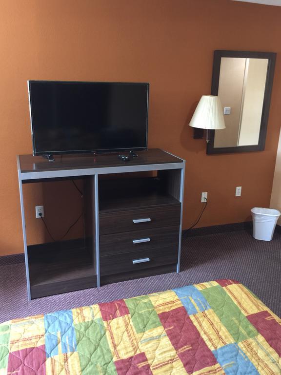 Scottish Inn & Suites Hobby Airport Хюстън Екстериор снимка